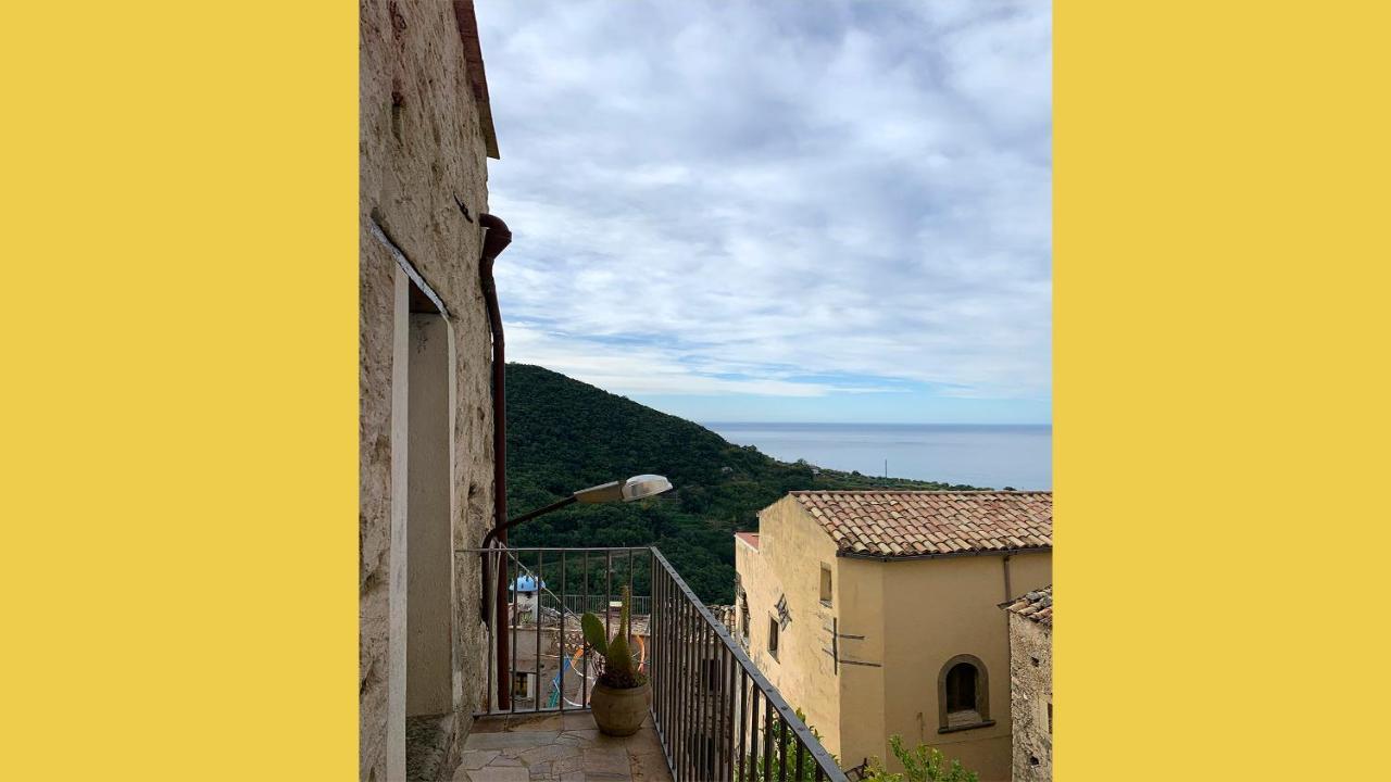 בלמונטה קלברו Albergo Diffuso Ecobelmonte מראה חיצוני תמונה