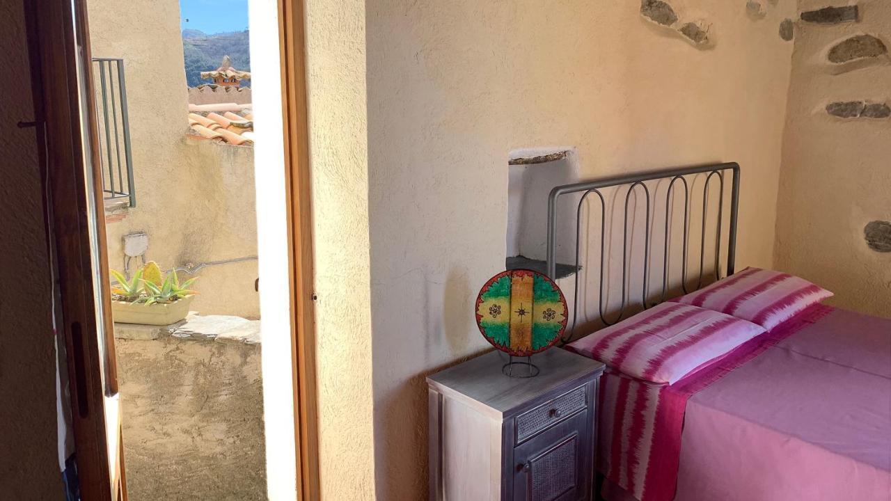 בלמונטה קלברו Albergo Diffuso Ecobelmonte מראה חיצוני תמונה